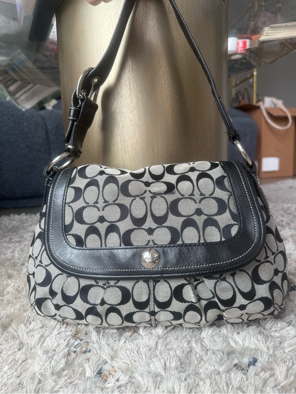COACH 2010 BLACK & GRAY SIGNATURE SOHO PLEATED FLAP